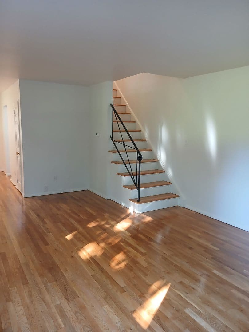 Bridgewater Apartment: 82-106 Finderne Avenue