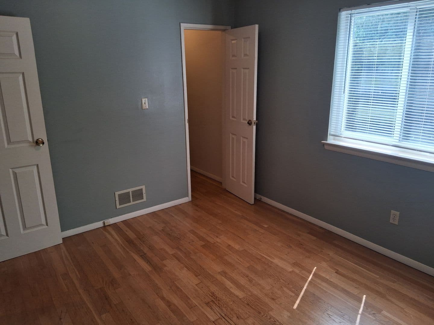 Bridgewater Apartment: 82-106 Finderne Avenue
