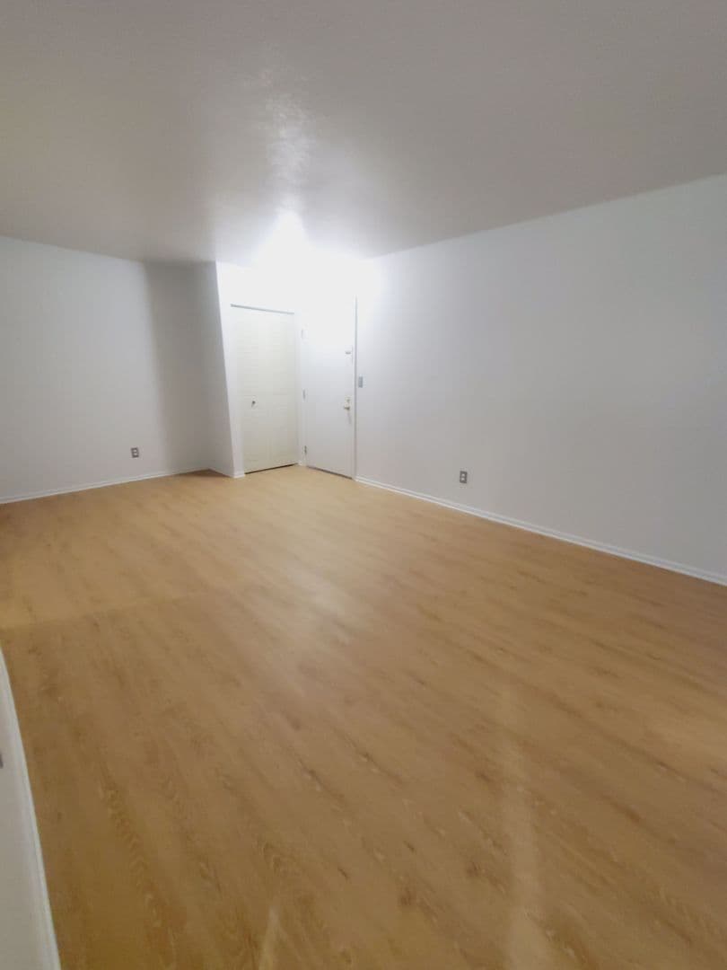Muncie Apartment: 3601 N. Chadam Lane