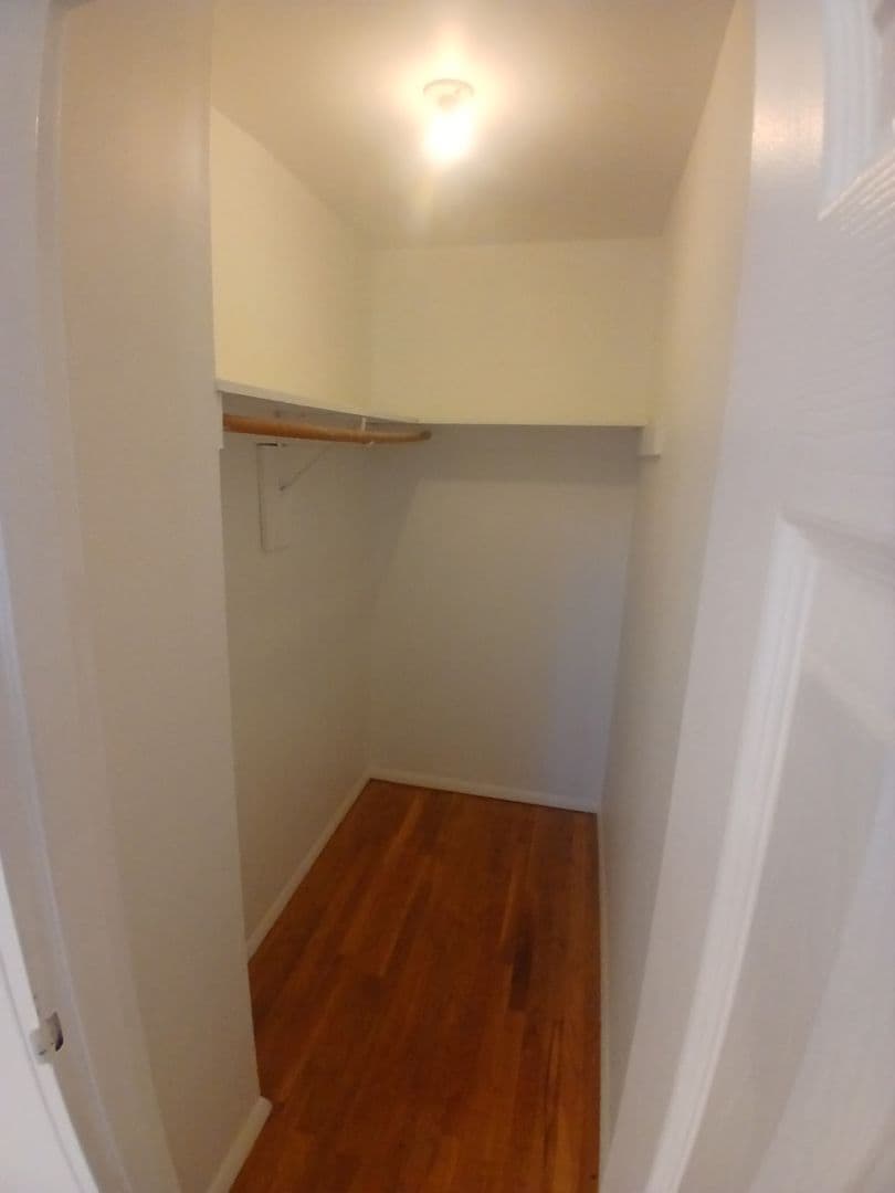 Bridgewater Apartment: 82-106 Finderne Avenue