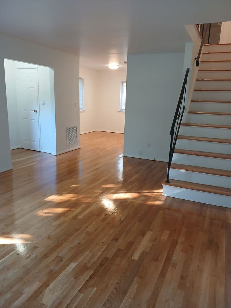 Bridgewater Apartment: 82-106 Finderne Avenue
