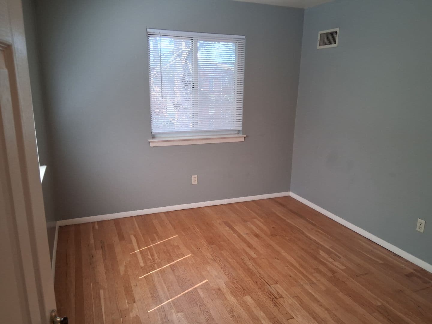 Bridgewater Apartment: 82-106 Finderne Avenue