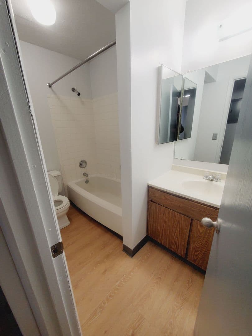 Muncie Apartment: 3601 N. Chadam Lane