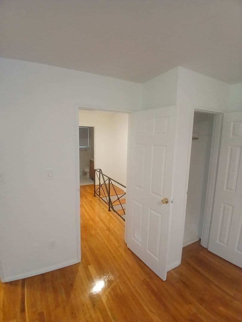 Bridgewater Apartment: 82-106 Finderne Avenue