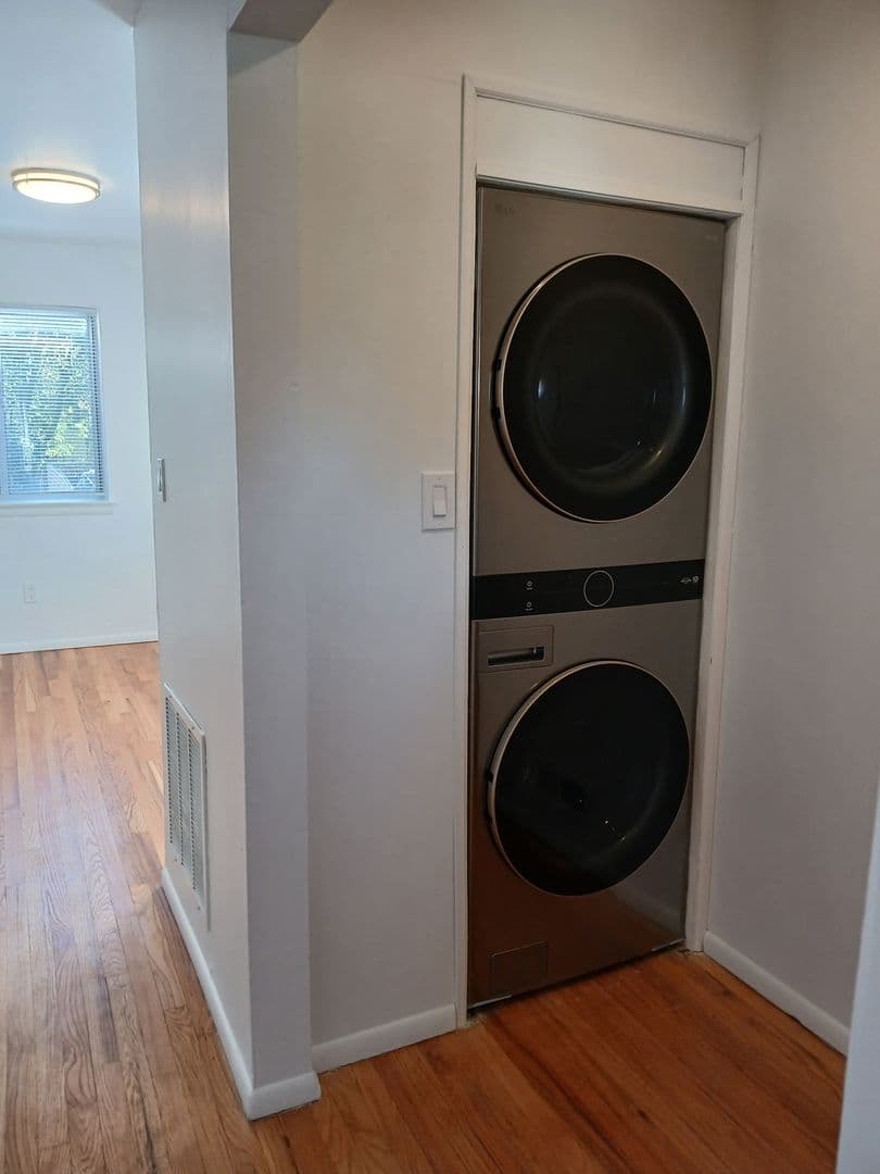 Bridgewater Apartment: 82-106 Finderne Avenue