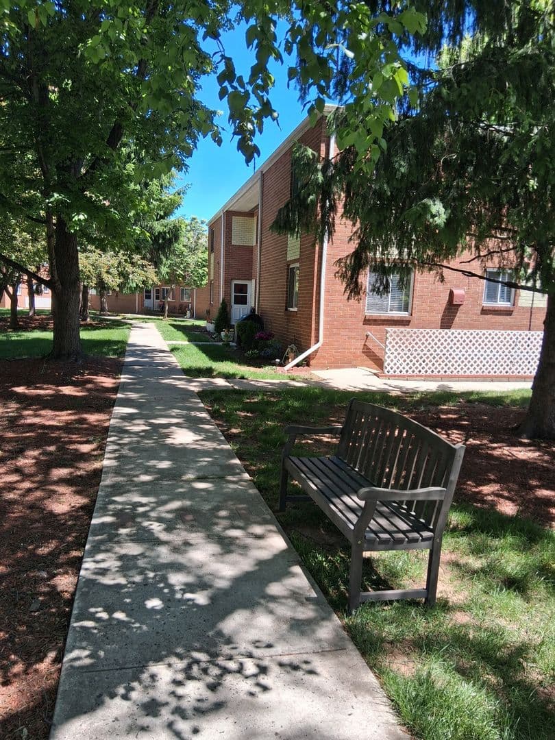Bridgewater Apartment: 82-106 Finderne Avenue