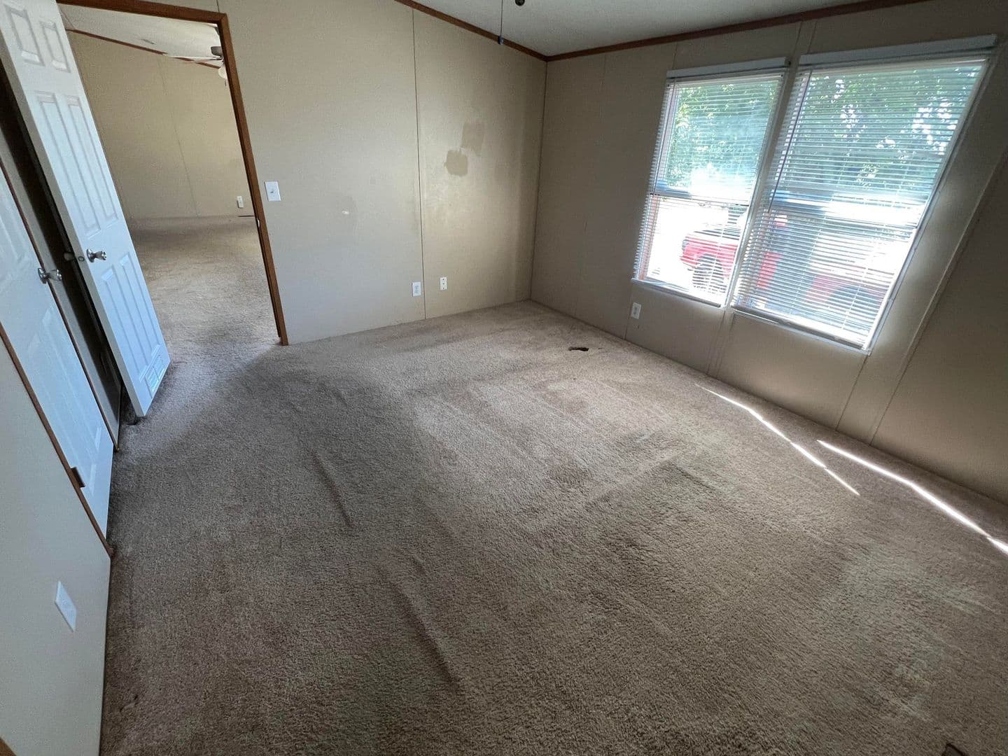 Gatesville House: 105 Golf Course Rd.