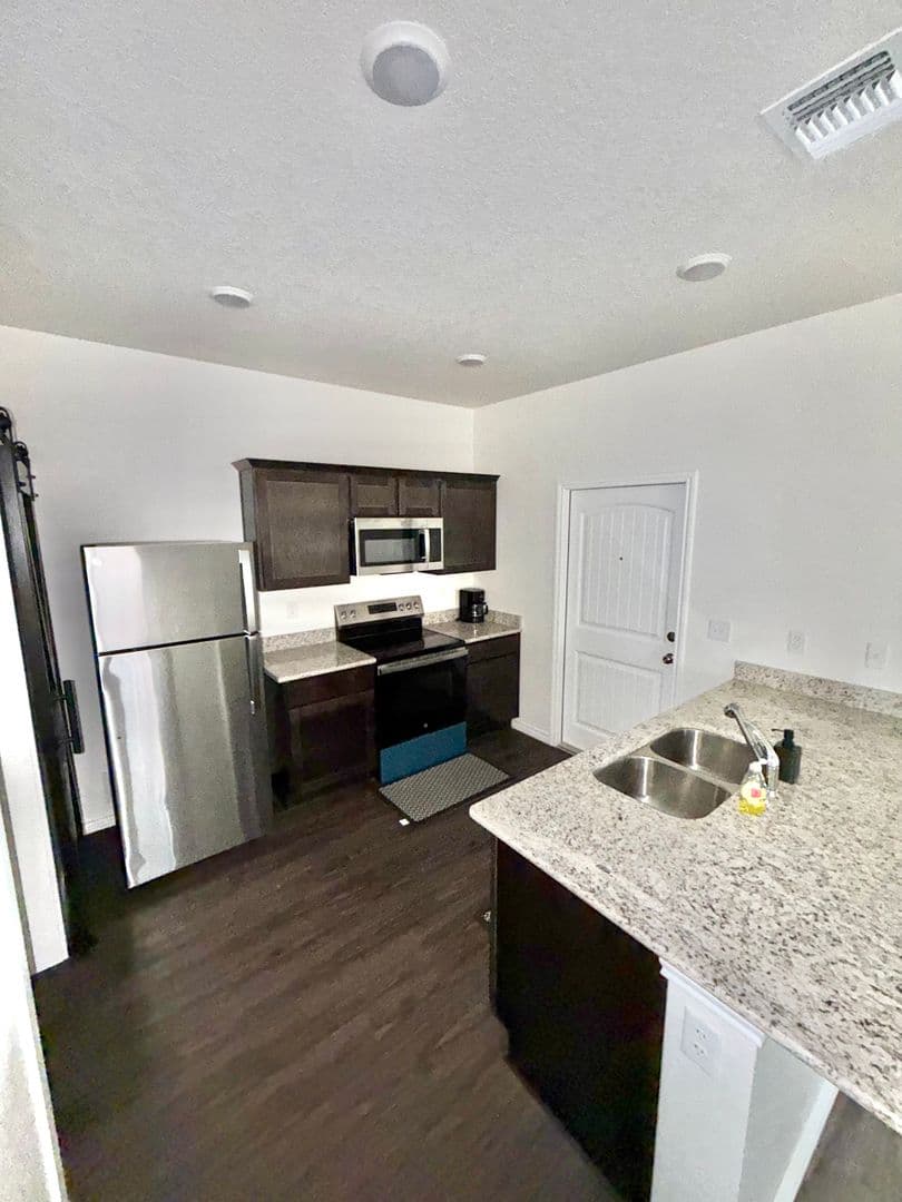 Killeen Townhome: 5100 Rose Garden Loop