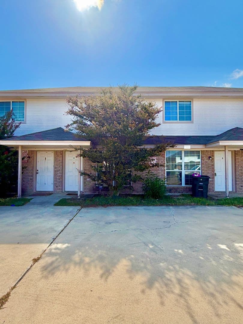 Killeen Apartment: 4302 Alan Kent Dr.
