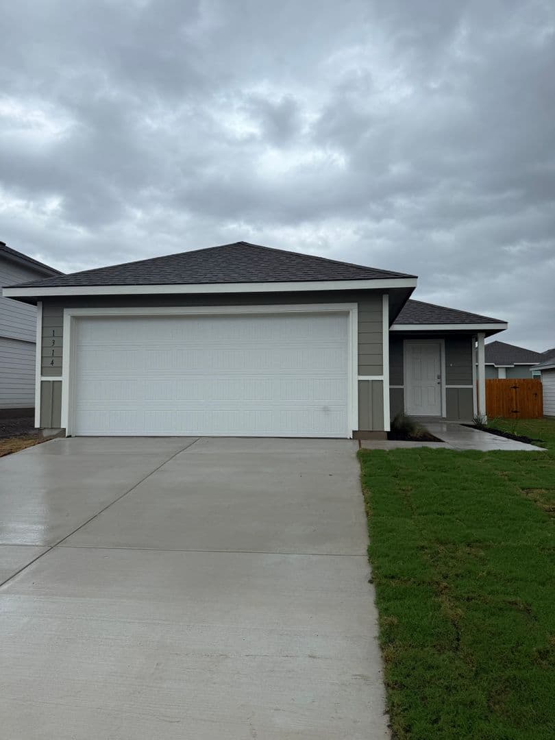 Temple House: 1314 Newey Circle