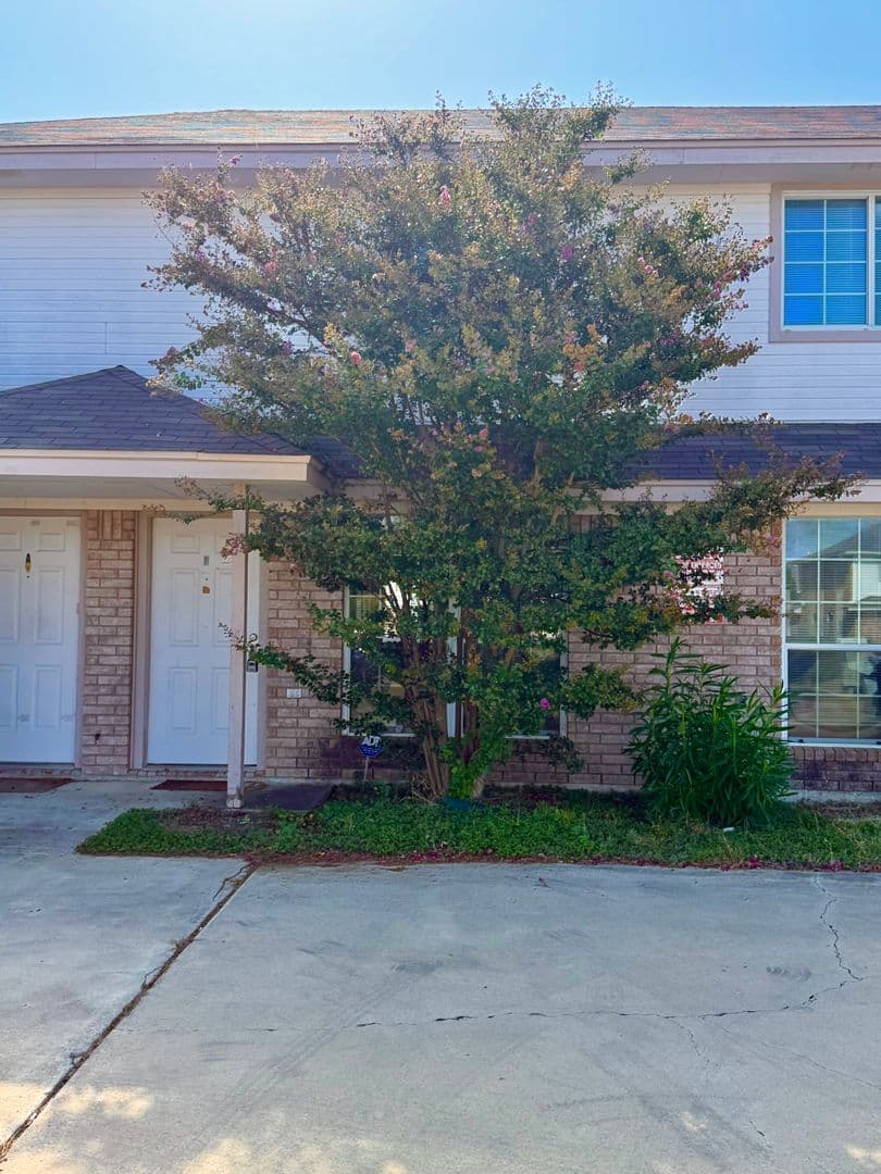 Killeen Apartment: 4302 Alan Kent Dr.