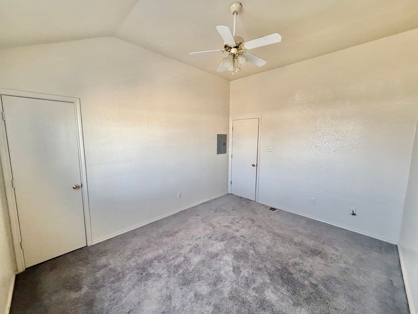 Killeen Apartment: 4302 Alan Kent Dr.