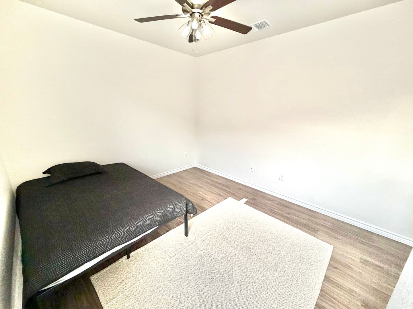 Killeen Townhome: 5100 Rose Garden Loop