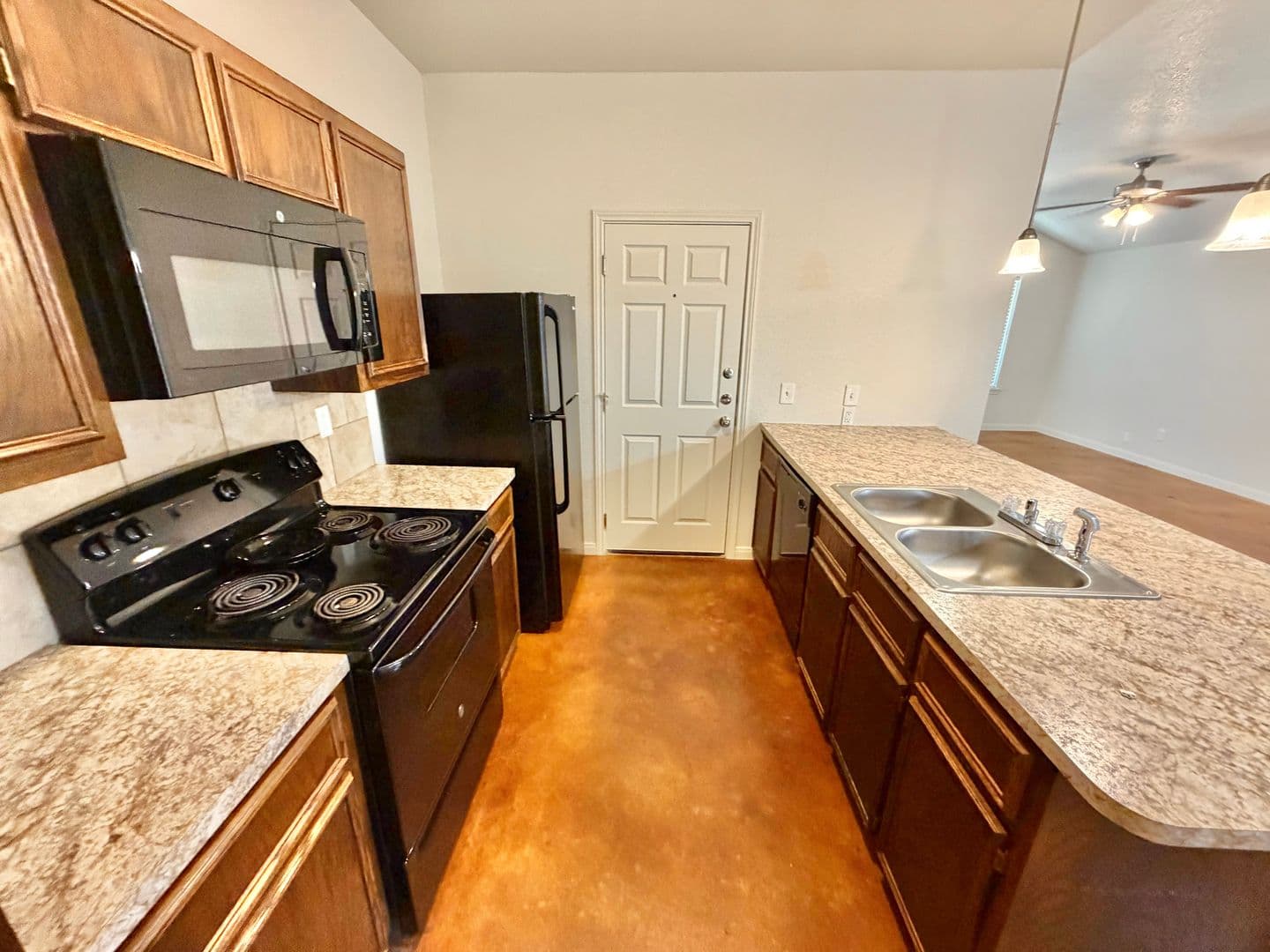 Harker Heights Apartment: 1421 Natchez Trl.