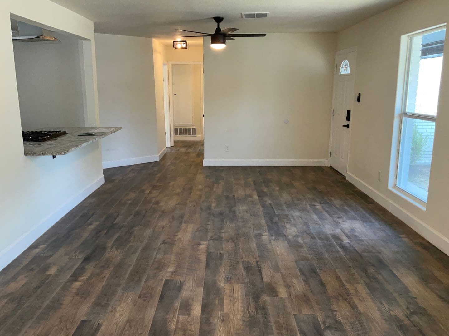 Copperas Cove House: 1007 S. 25th