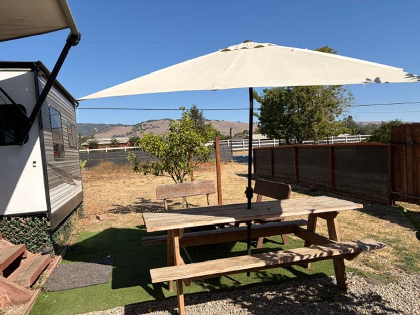 Gilroy Apartment: 10845 Foothill Ave.