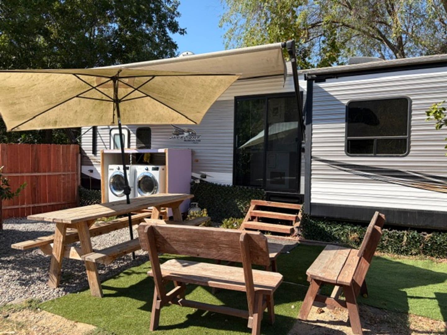 Gilroy Apartment: 10845 Foothill Ave.