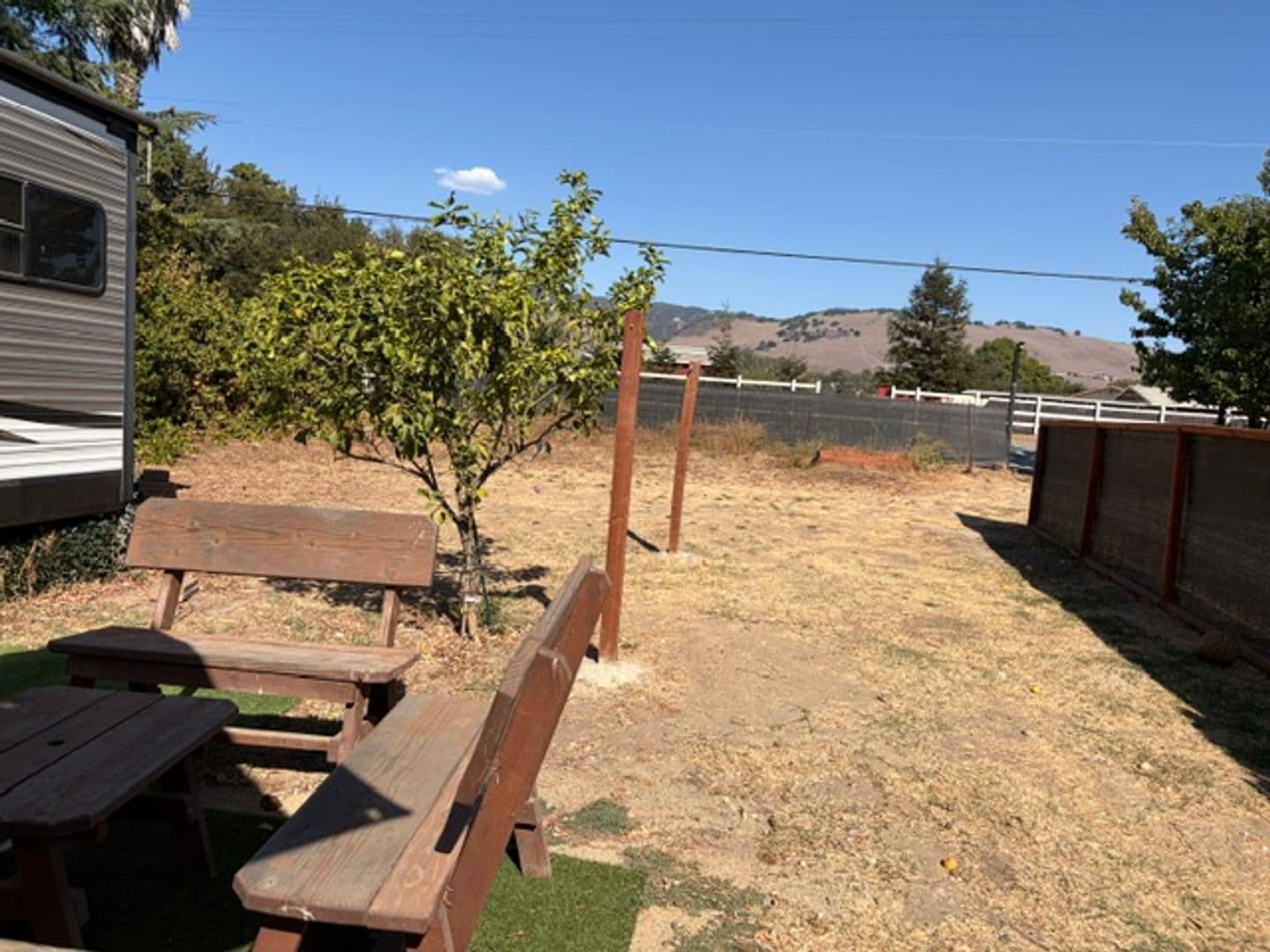 Gilroy Apartment: 10845 Foothill Ave.