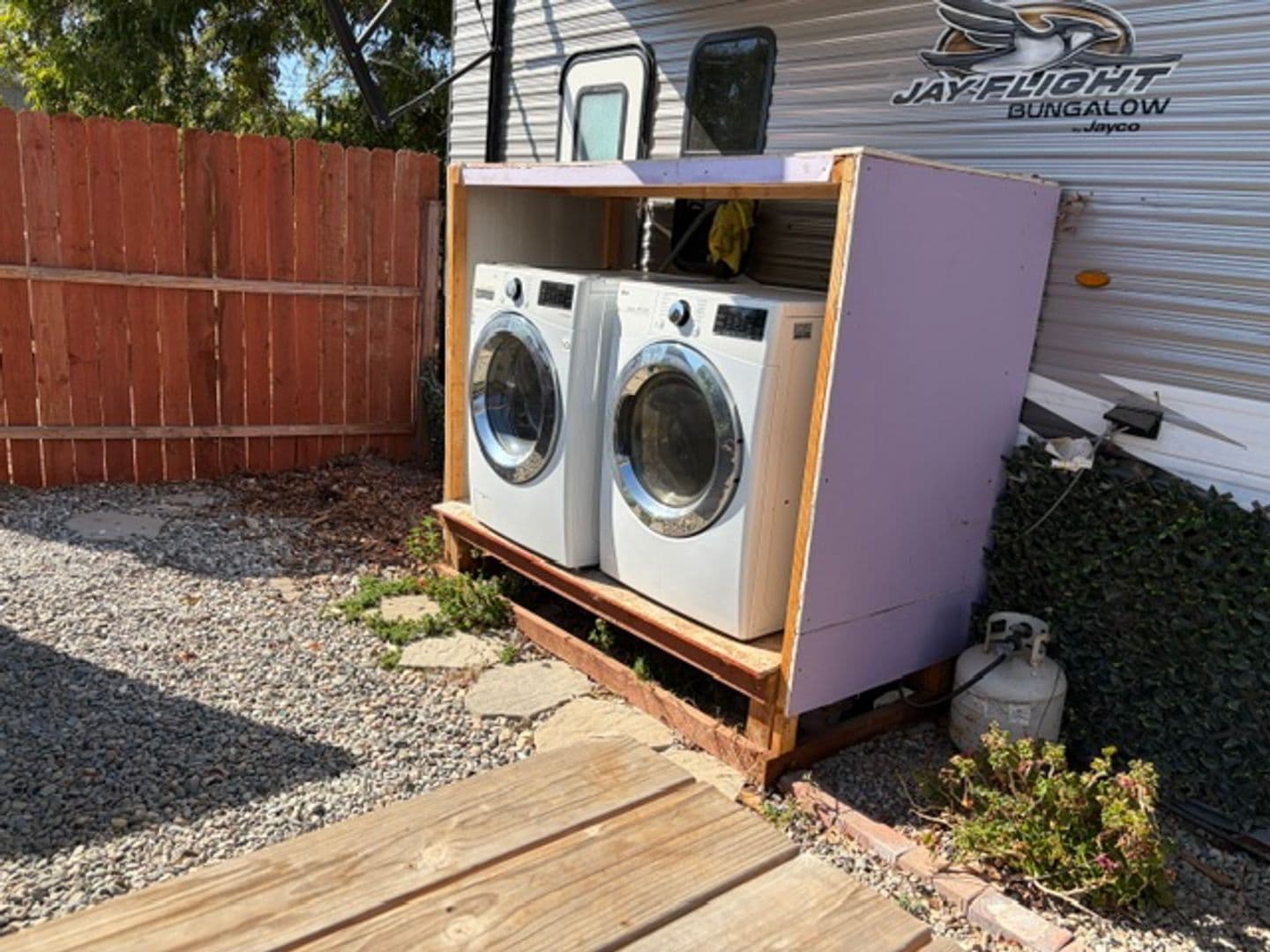 Gilroy Apartment: 10845 Foothill Ave.