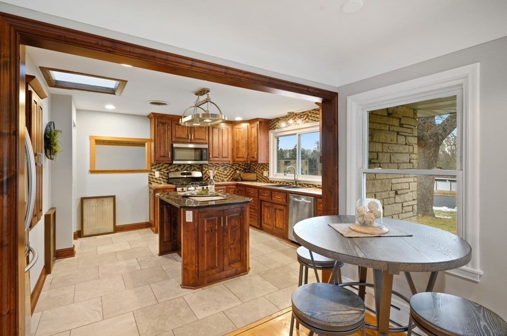 New Brighton House: 706 1st Ave NW