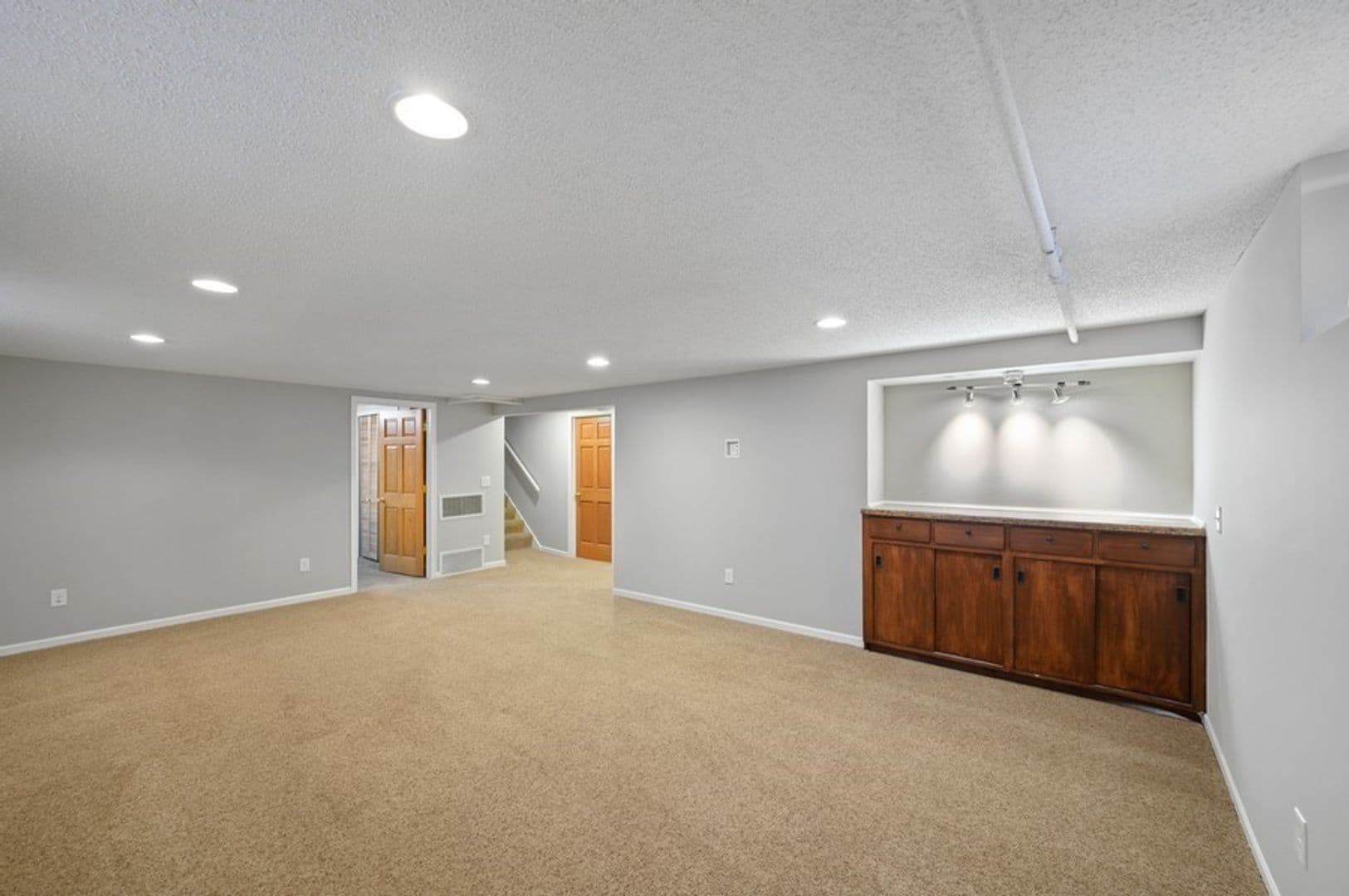 New Brighton House: 706 1st Ave NW