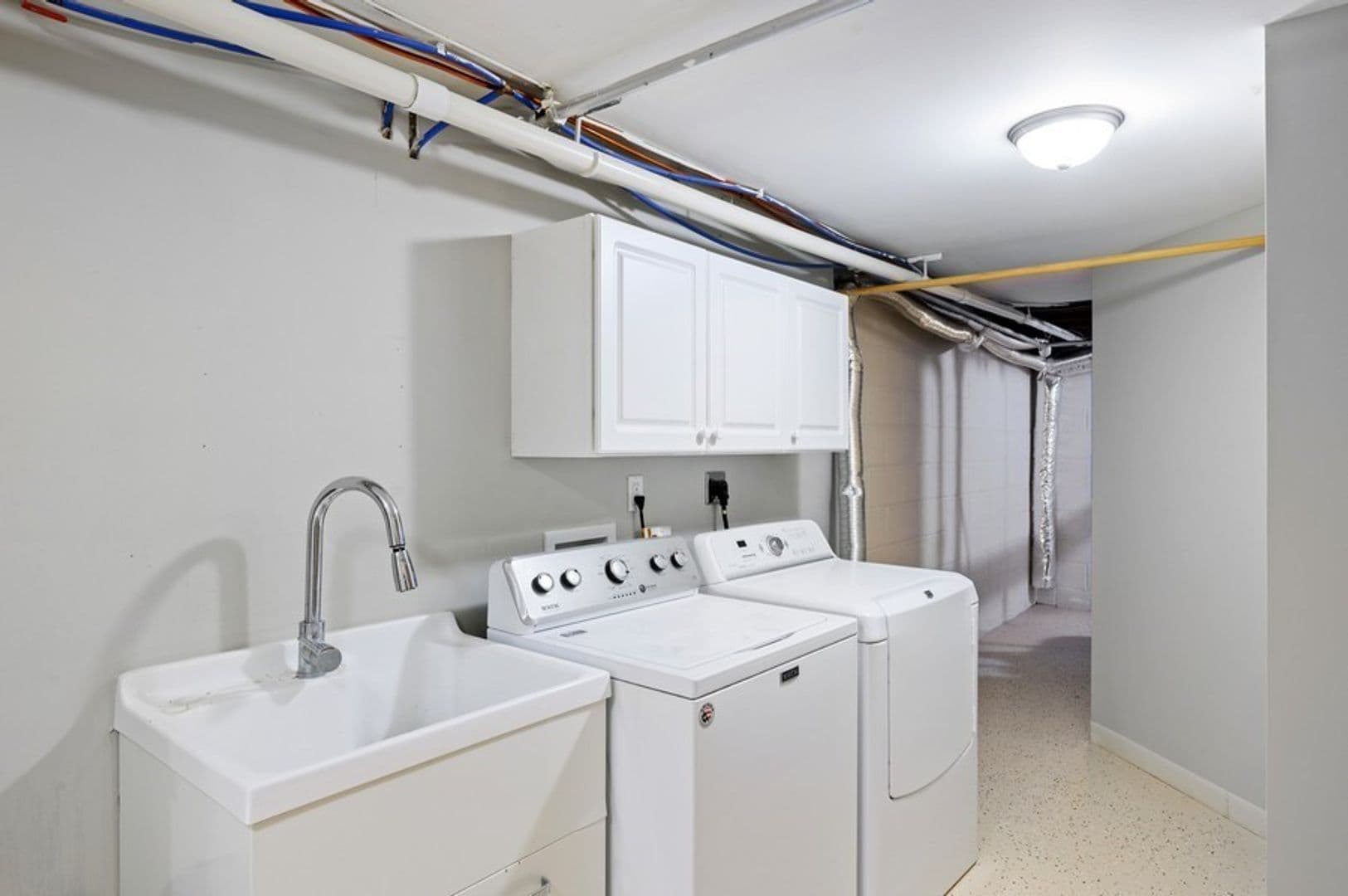 New Brighton House: 706 1st Ave NW