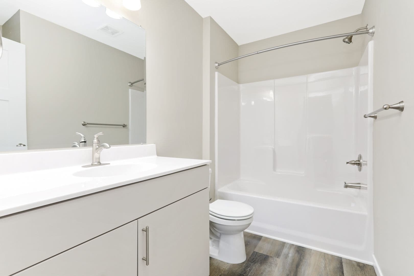 Otsego Townhome: 6138 Manchester Ave NE