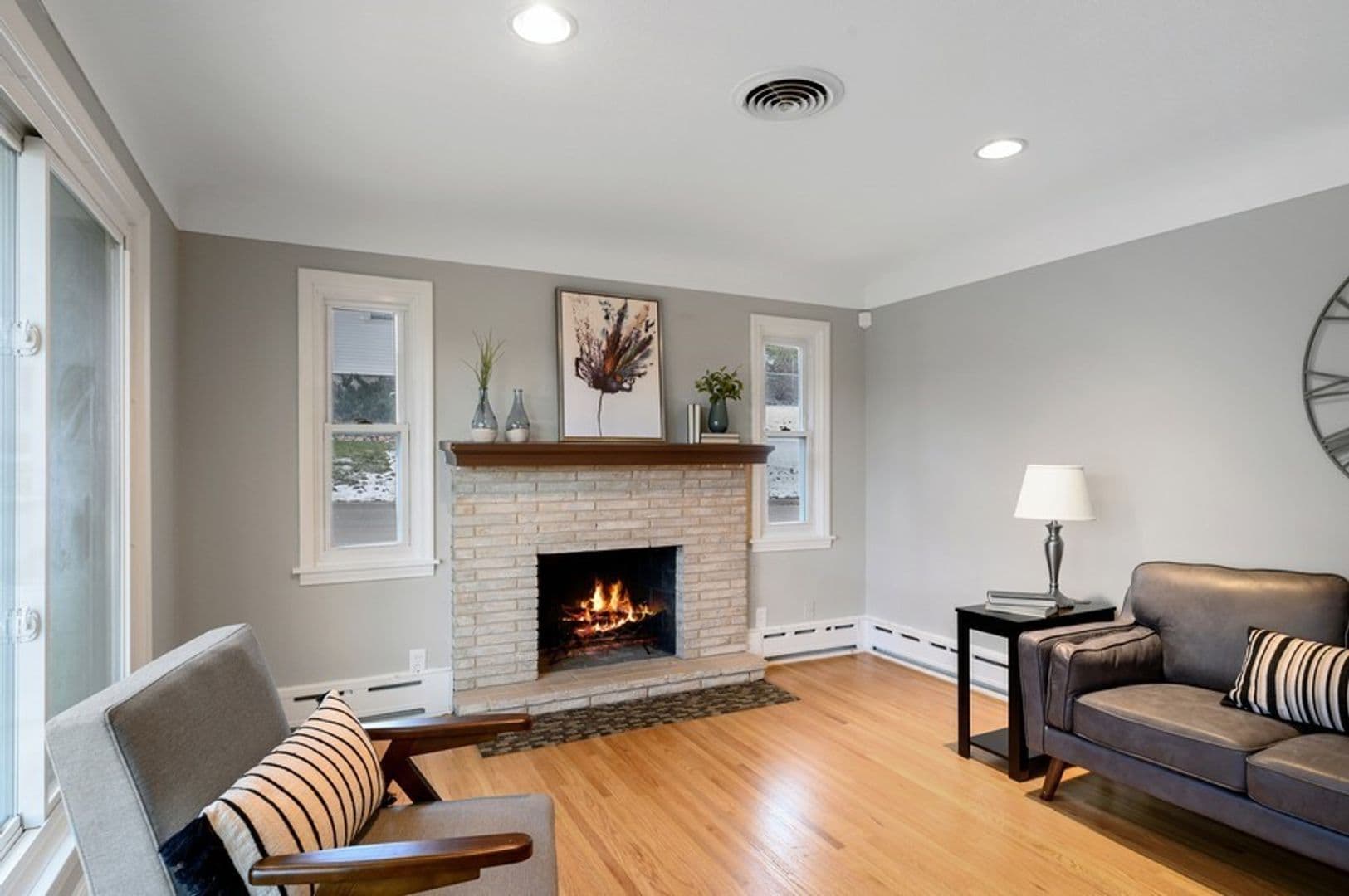 New Brighton House: 706 1st Ave NW