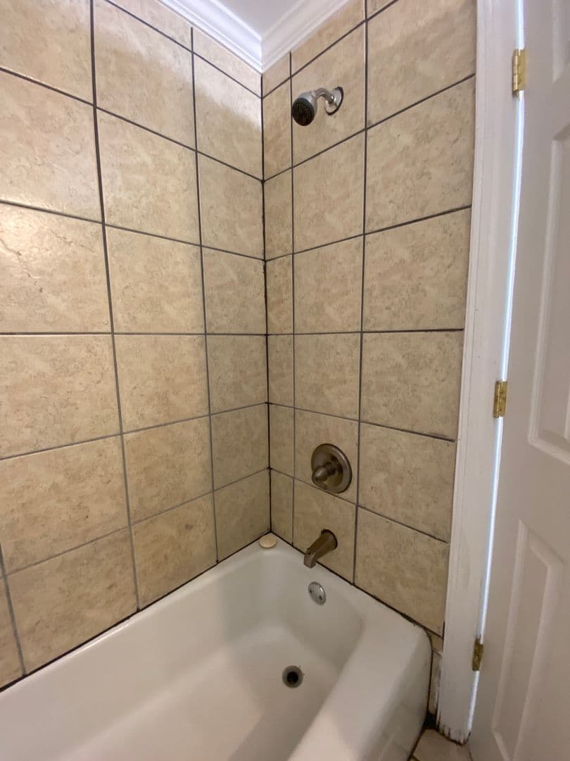 Athens Apartment: 361 Arch Street