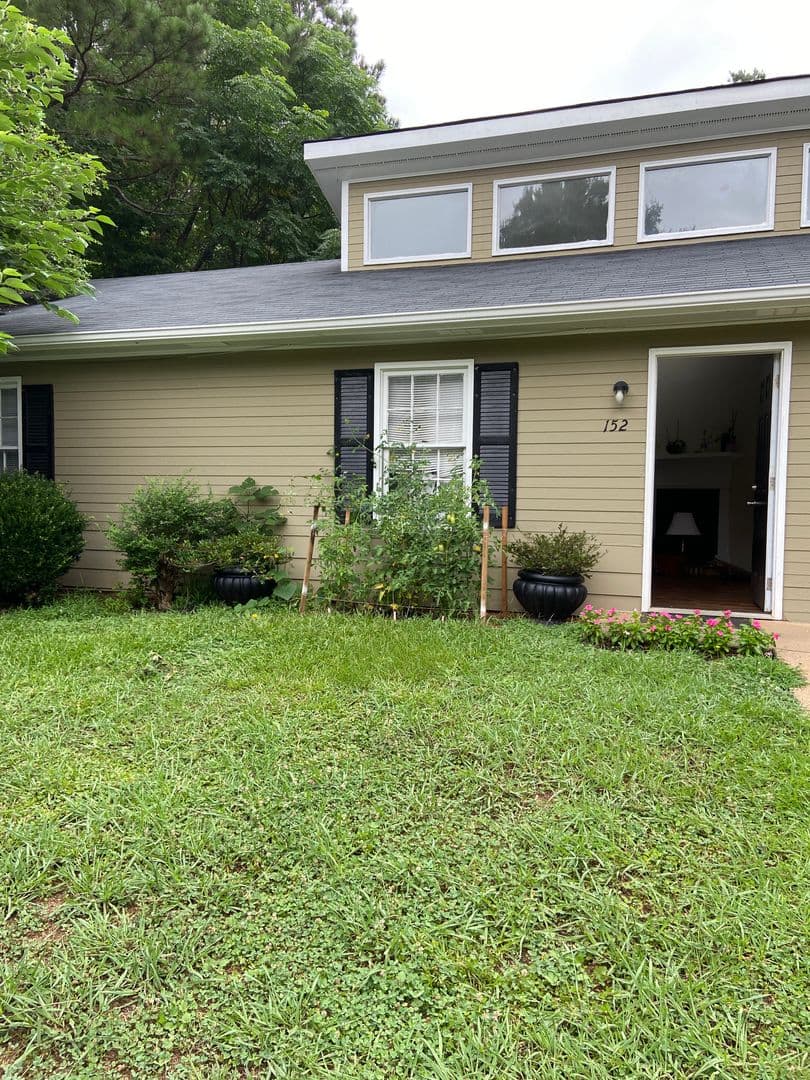 Athens Apartment: 150 Loblolly Dr