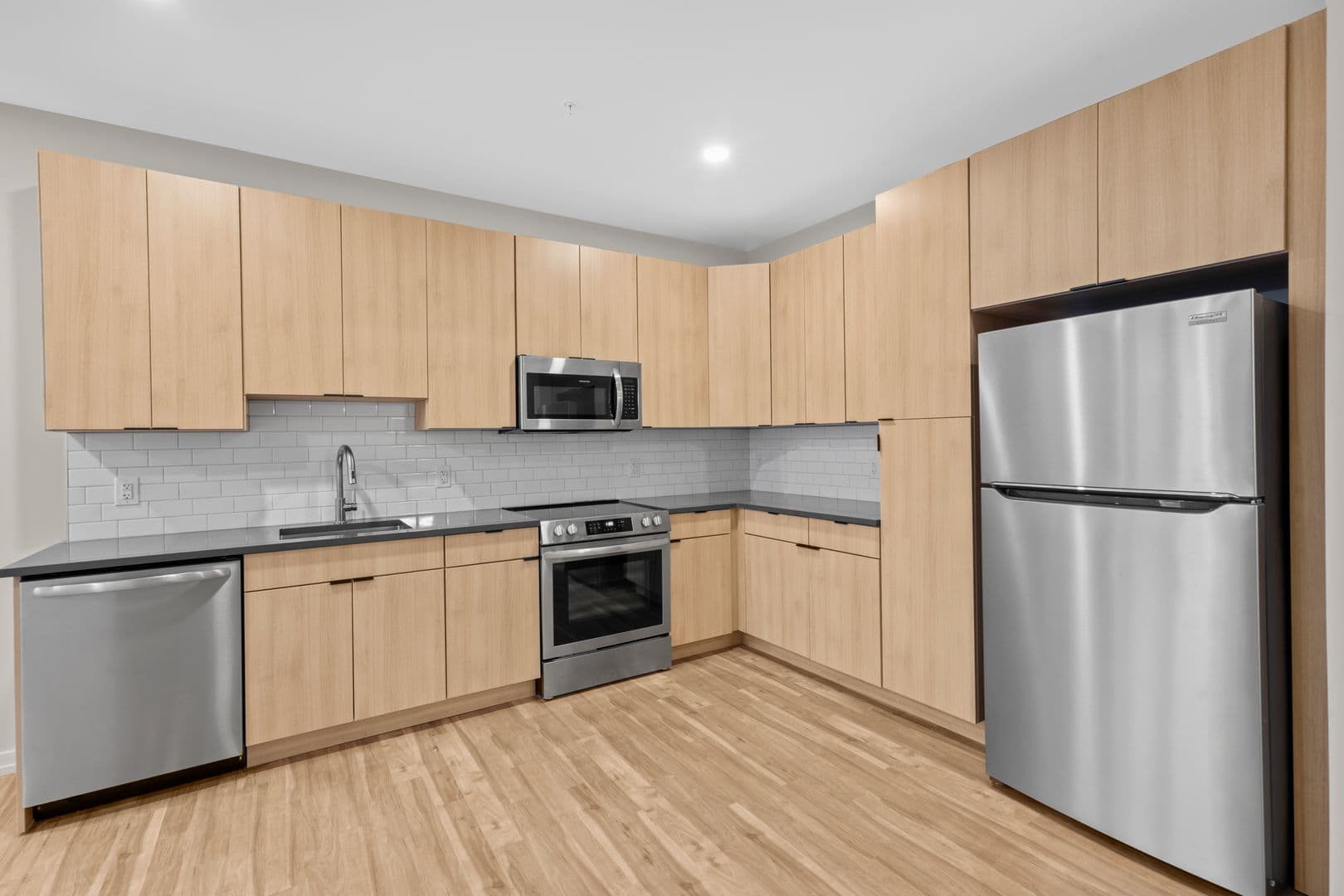 Philadelphia Apartment: 417 Callowhill Street
