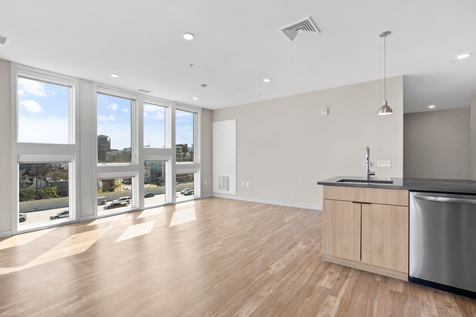 Philadelphia Apartment: 417 Callowhill Street