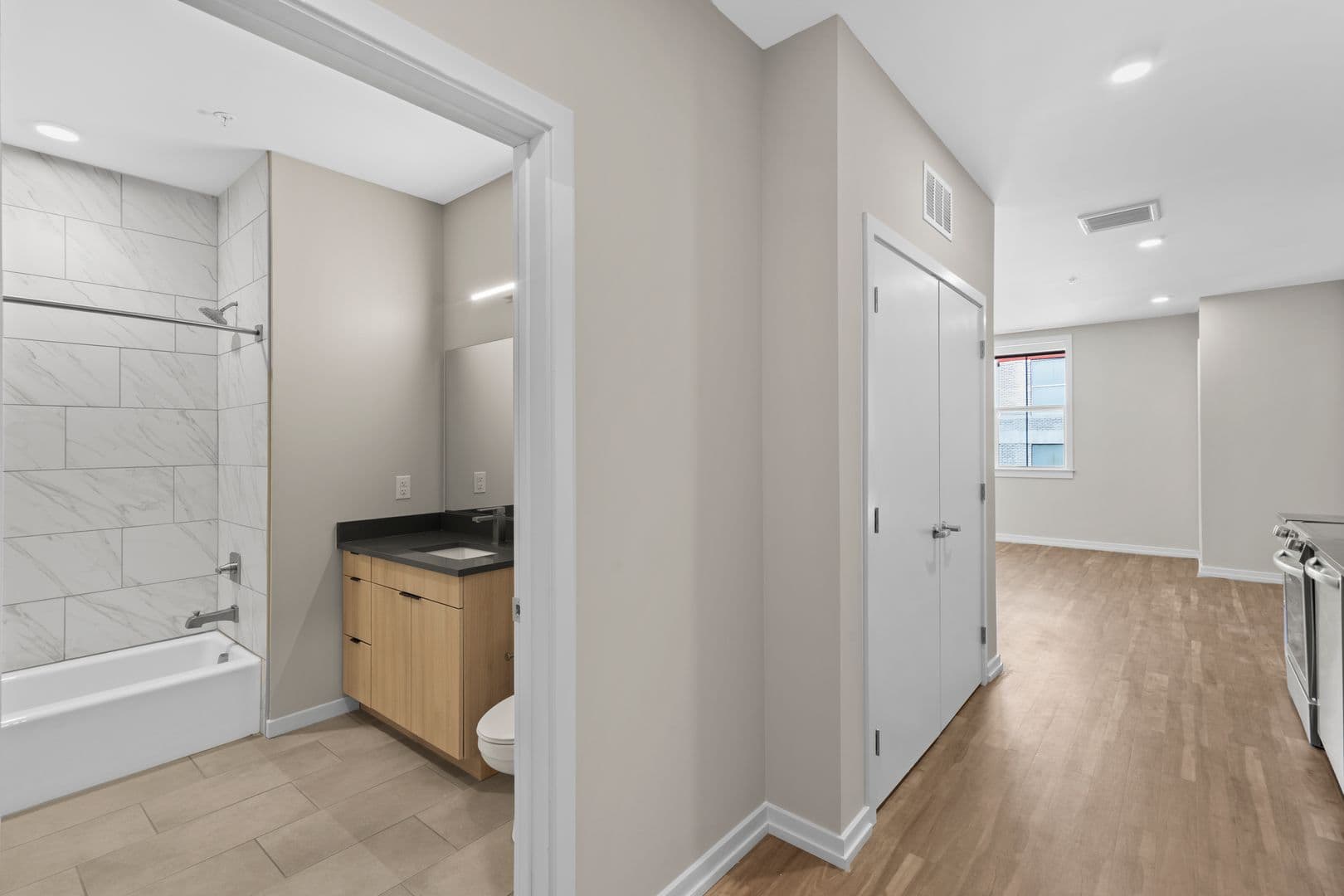 Philadelphia Apartment: 417 Callowhill Street