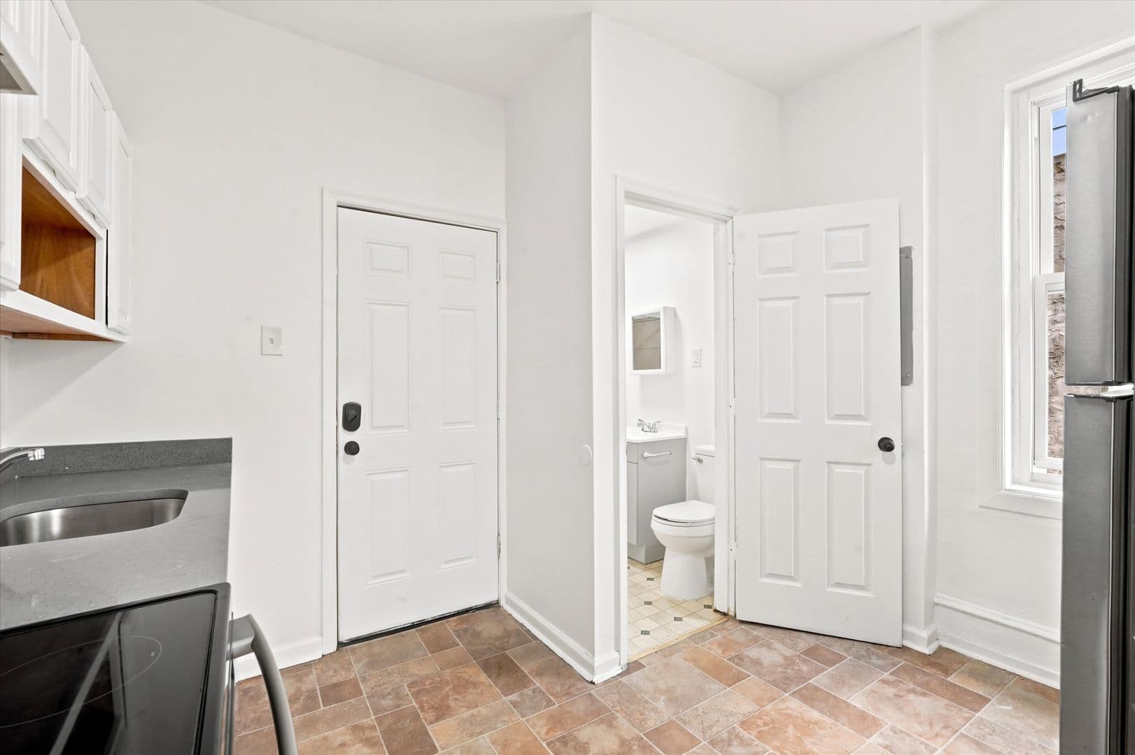 Philadelphia Apartment: 2460 N 19th St