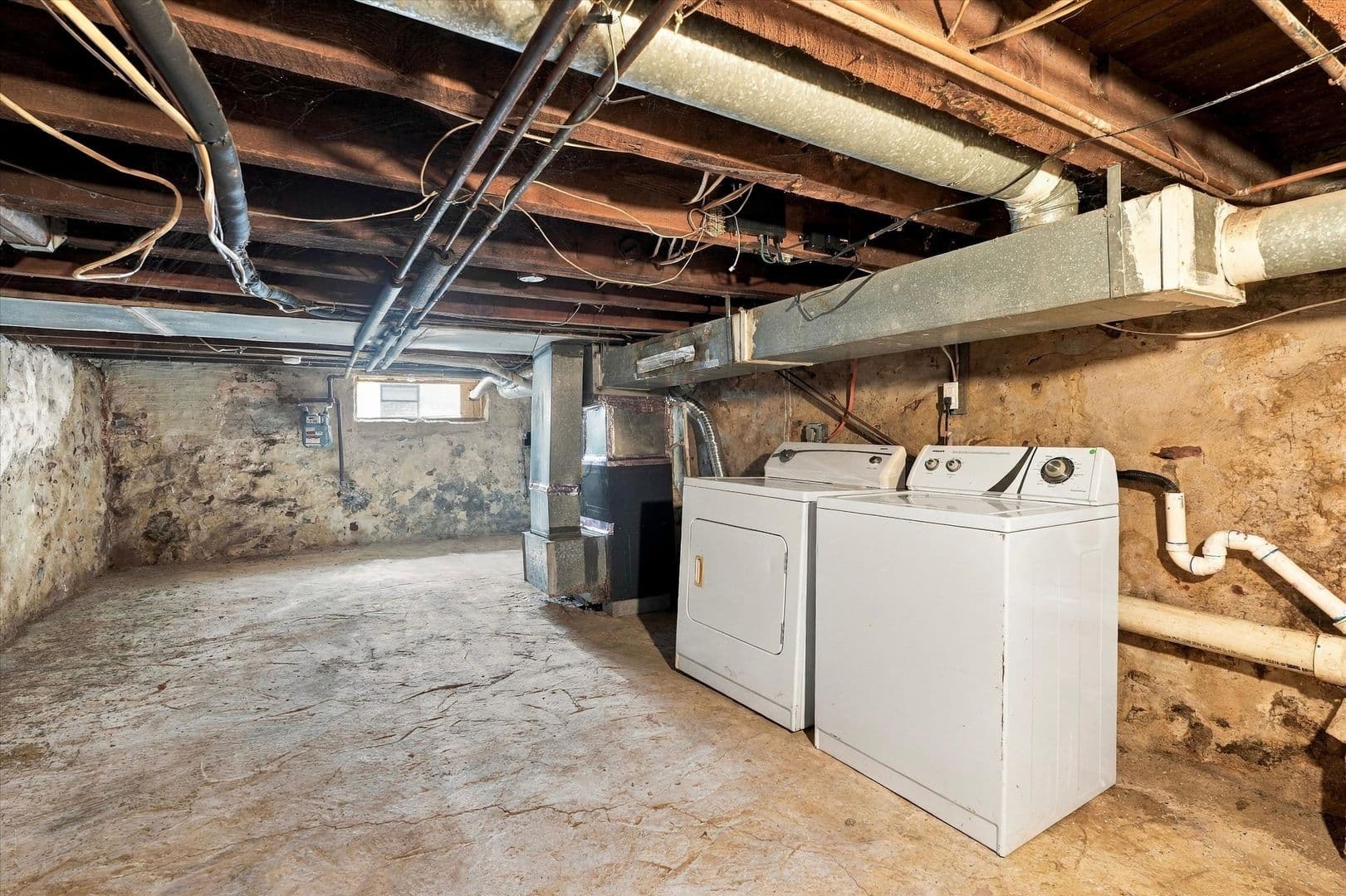 Philadelphia House: 1519 W Oakdale St