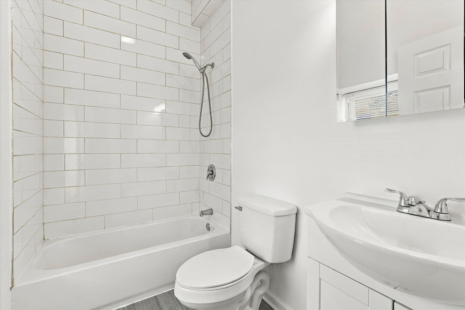 Philadelphia Apartment: 2114 Orthodox St