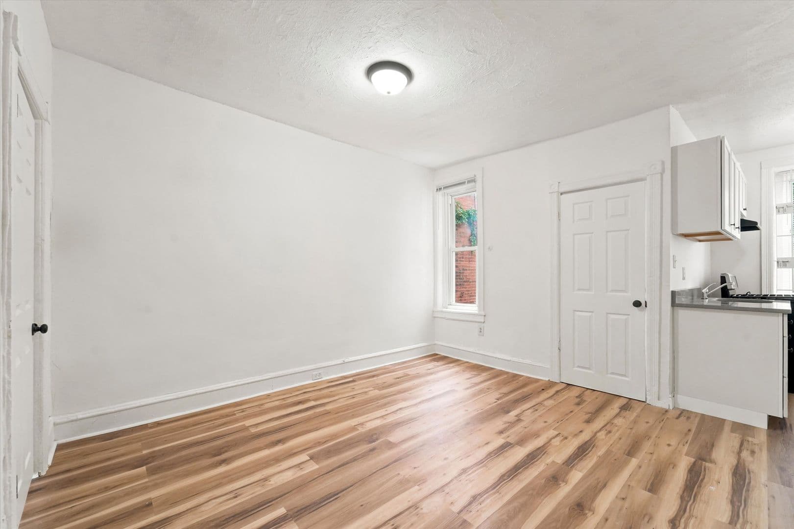 Philadelphia Apartment: 1213 N 60th St