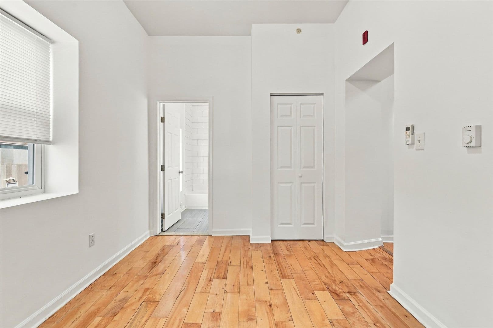 Philadelphia Apartment: 2114 Orthodox St