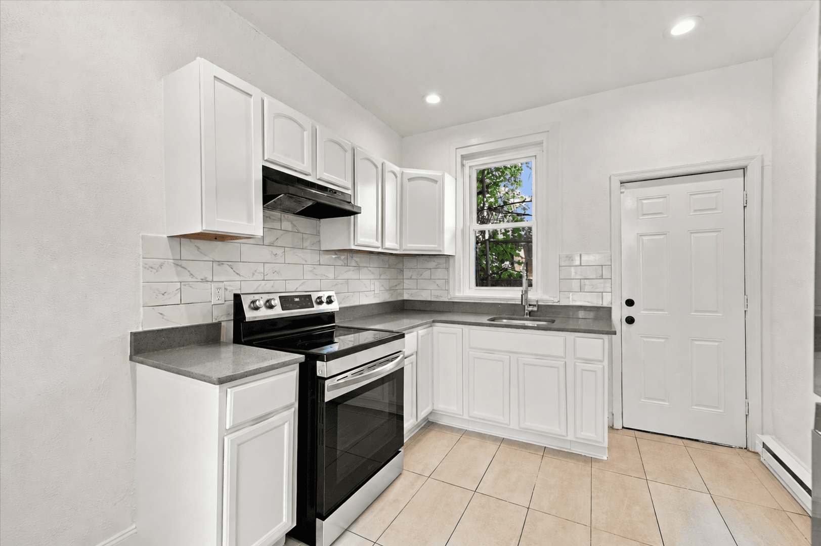 Philadelphia House: 2521 N Douglas St