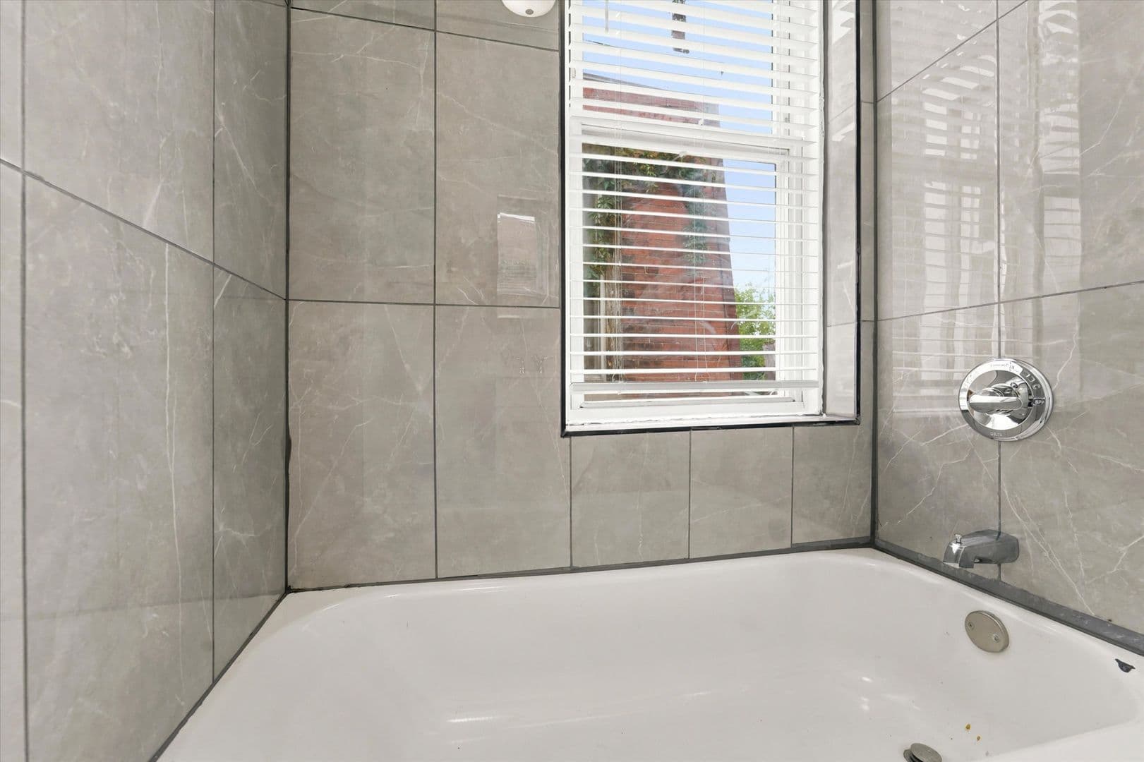Philadelphia Apartment: 1213 N 60th St