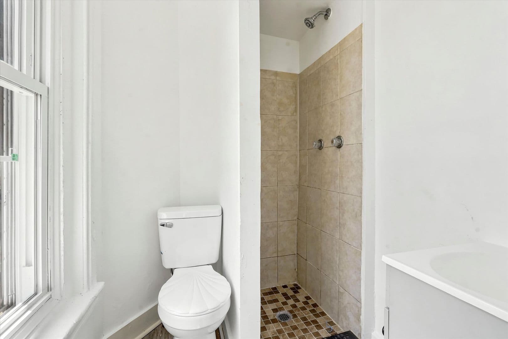 Philadelphia Apartment: 914 Belmont Ave