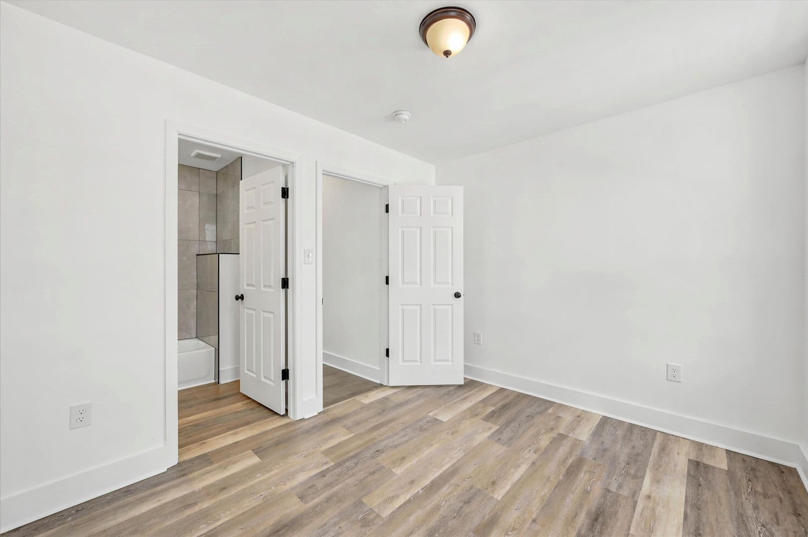 Philadelphia House: 2867 N Lee St