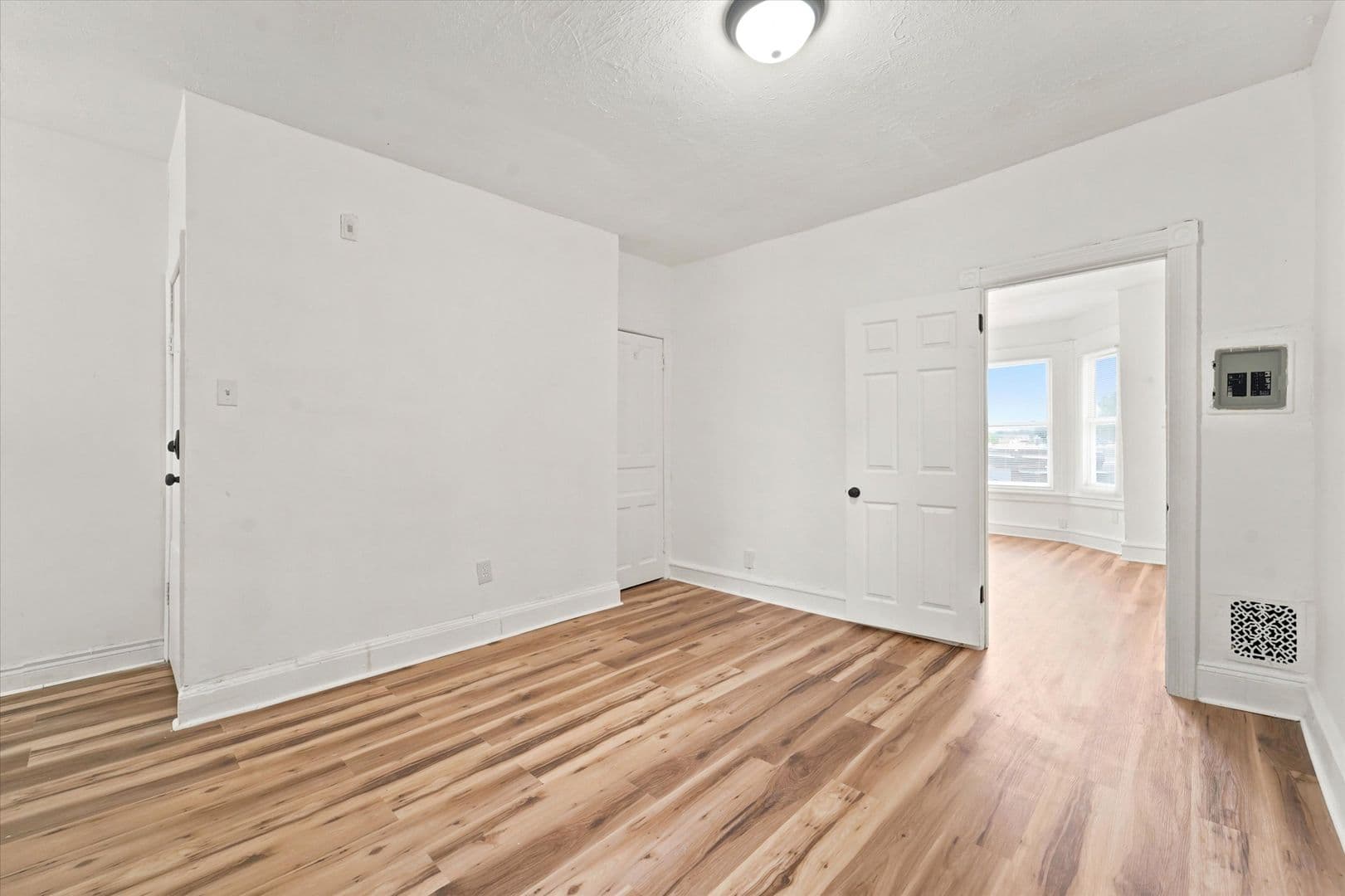Philadelphia Apartment: 1213 N 60th St