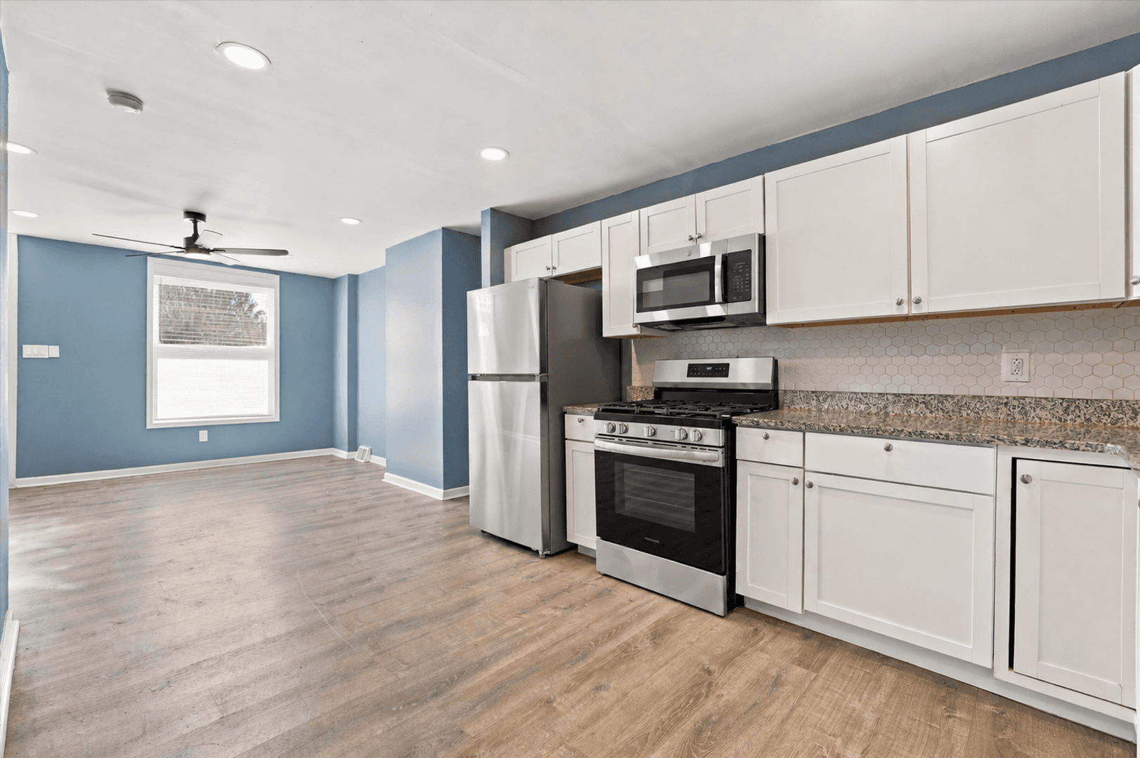 Philadelphia House: 1519 W Oakdale St