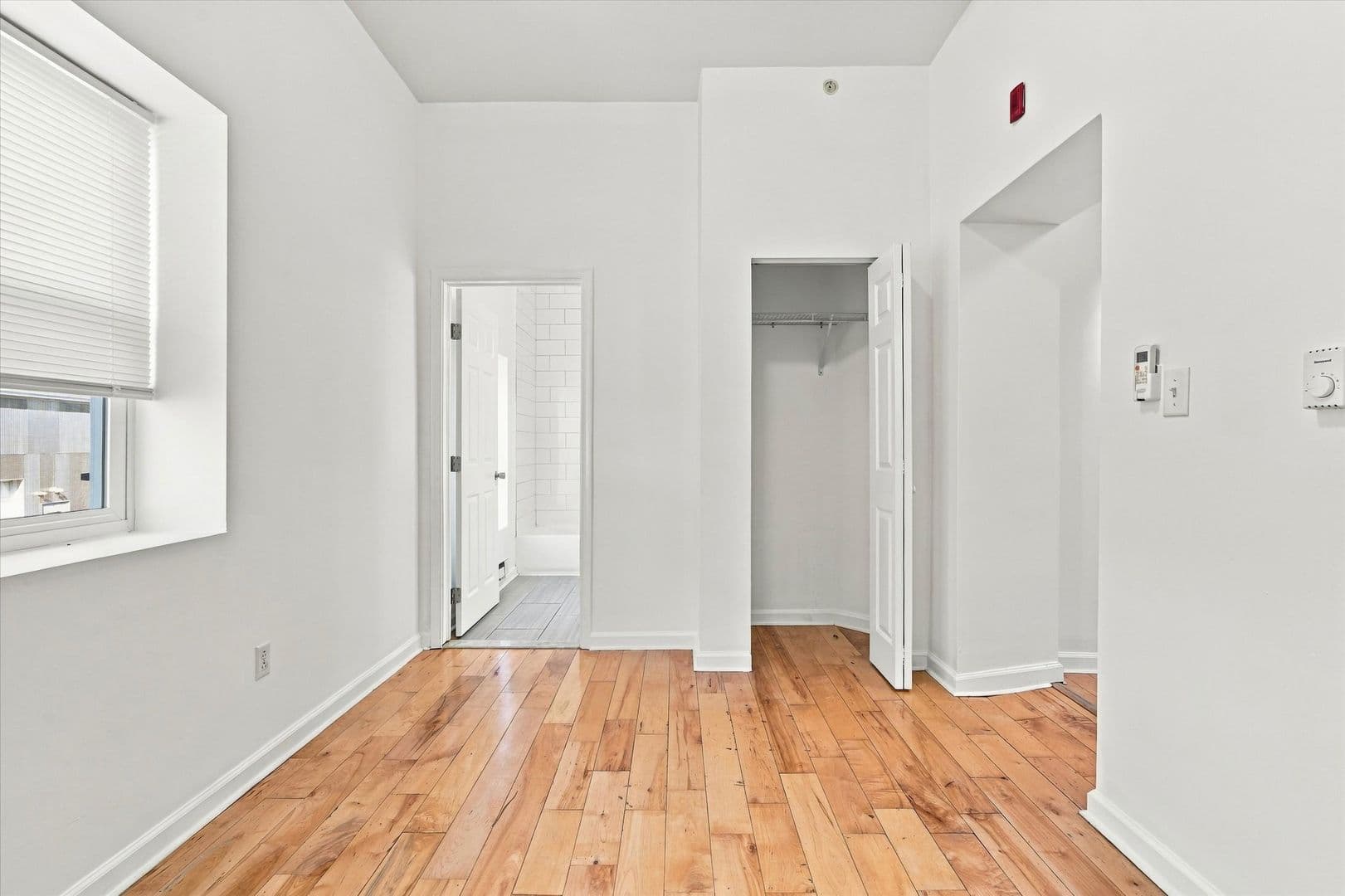 Philadelphia Apartment: 2114 Orthodox St