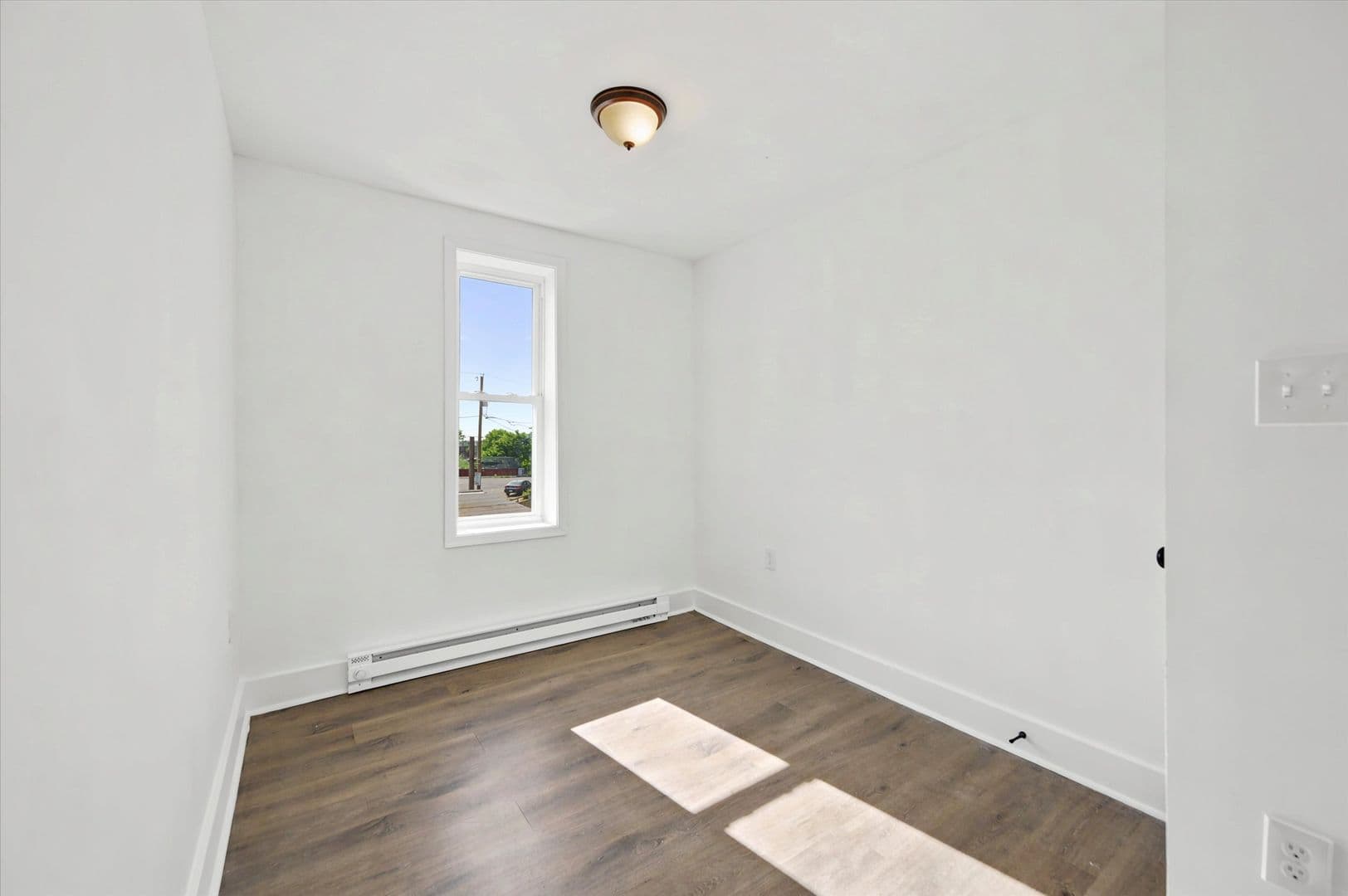 Philadelphia House: 2867 N Lee St