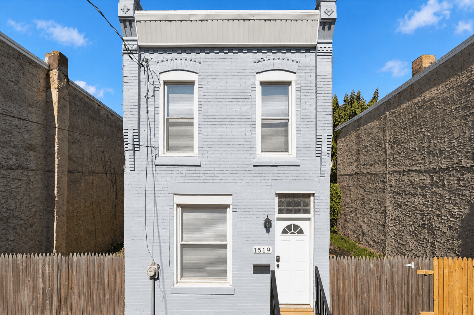 Philadelphia House: 1519 W Oakdale St