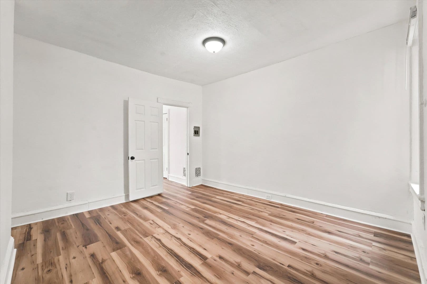 Philadelphia Apartment: 1213 N 60th St