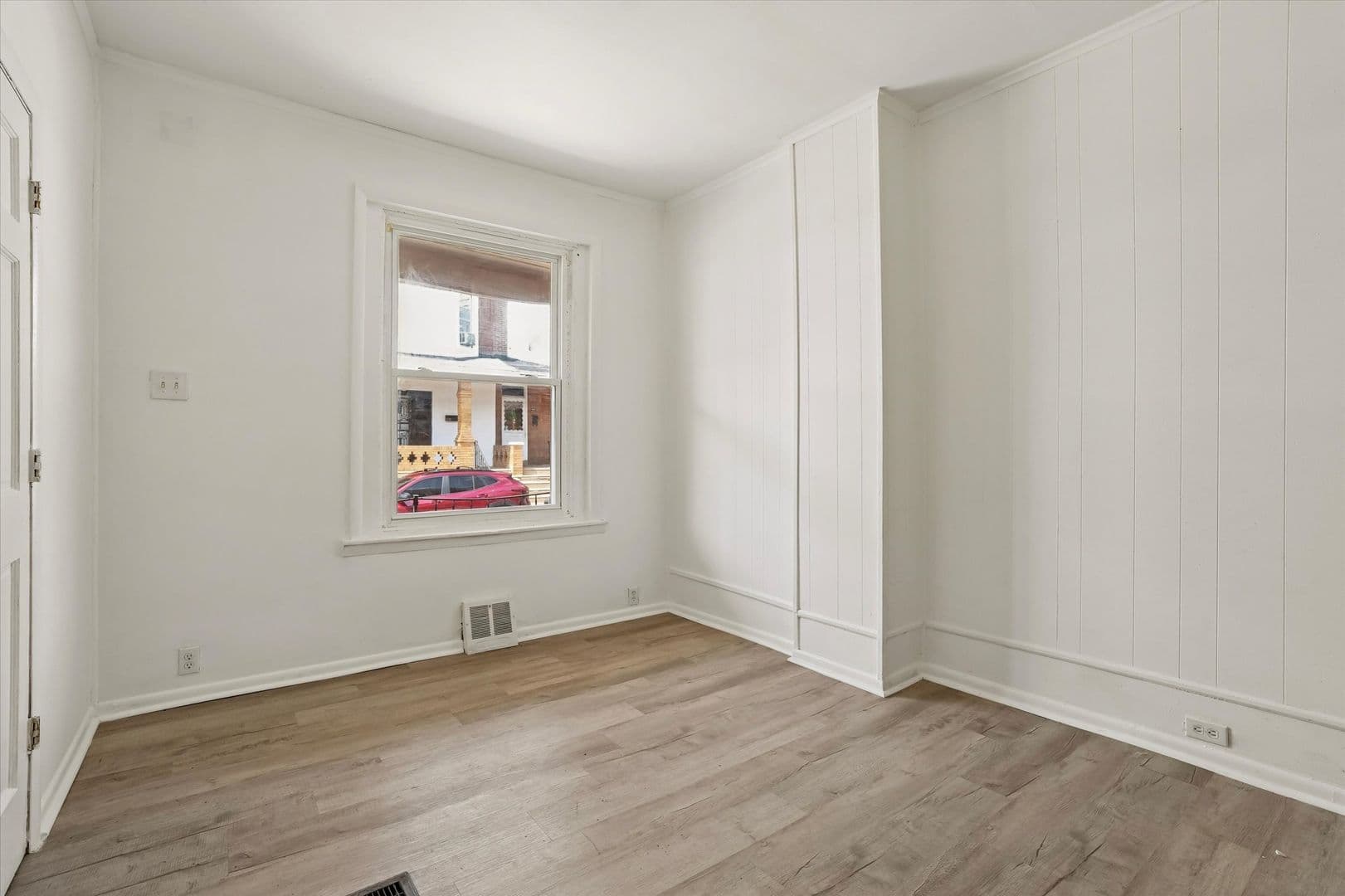 Philadelphia Apartment: 227 N Simpson St