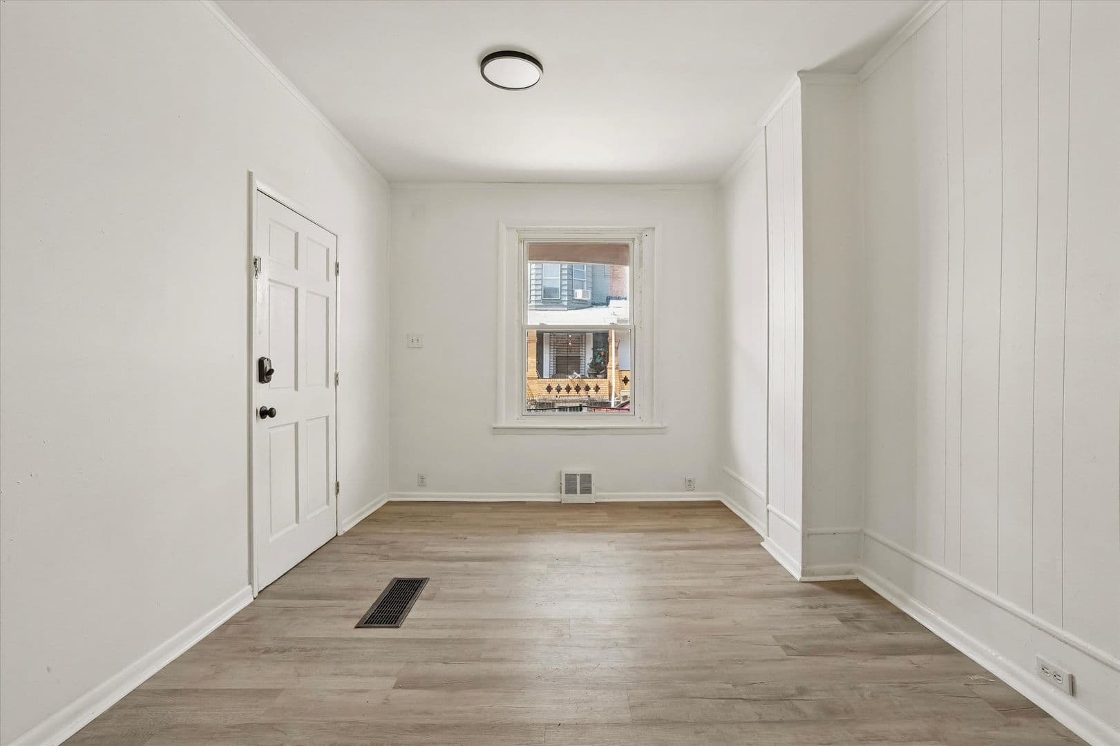 Philadelphia Apartment: 227 N Simpson St